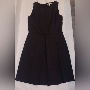 EUC White House Black Market (WHBM) Black Sleeveless Pleated Skirt Dress Size 12